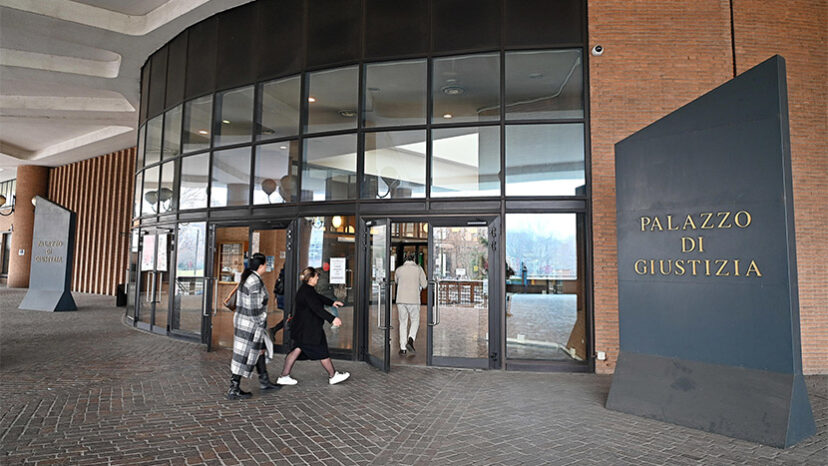 Bici giù dai Murazzi: chiesti 16 anni per imputato maggiorenne