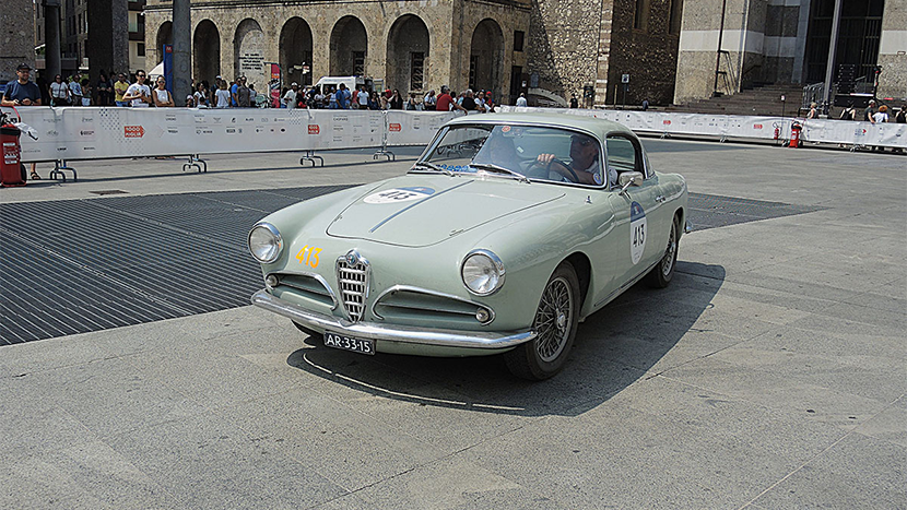 Mille miglia: un viaggio tra le epoche