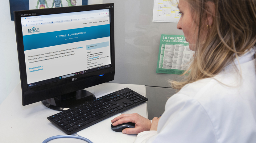 La domiciliazione bancaria è ormai il metodo di pagamento più scelto dagli iscritti Enpam: comoda, sicura e con possibilità di rateizzare i contributi.
Attivandola entro il 31 marzo si evitano dimenticanze e sanzioni, con addebito automatico direttamente sul conto corrente.