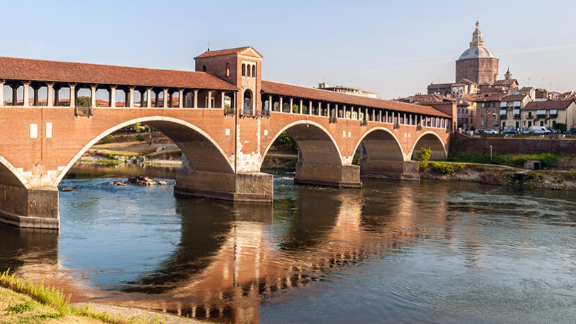 Skyline of Pavia, with “Ponte Coperto” over the river Ticino