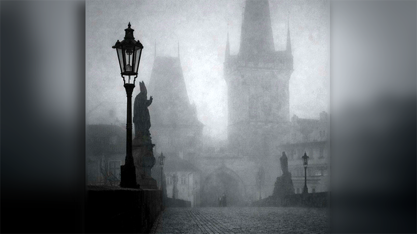 Praga, la nebbia dell’incanto