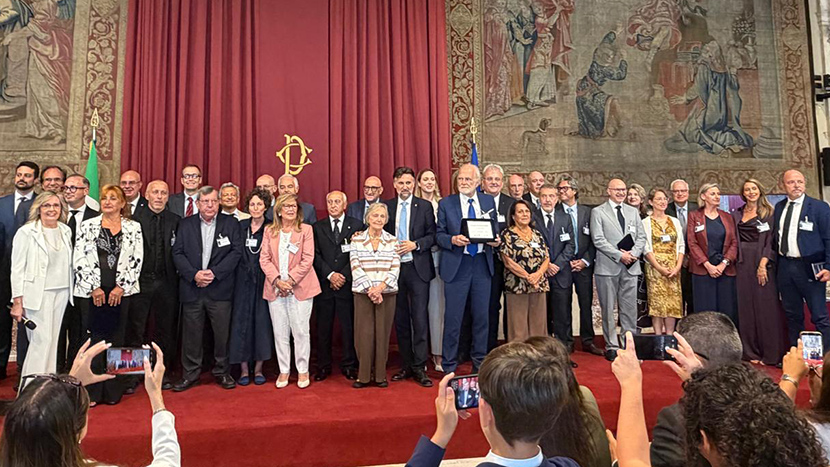 Alla Camera dei deputati consegnato il premio “Dott. Geppino Micheletti” a 32 medici e odontoiatri che si sono distinti per altruismo, dedizione ai pazienti e spirito di servizio. Il riconoscimento rende omaggio ai valori più alti della professione medica.