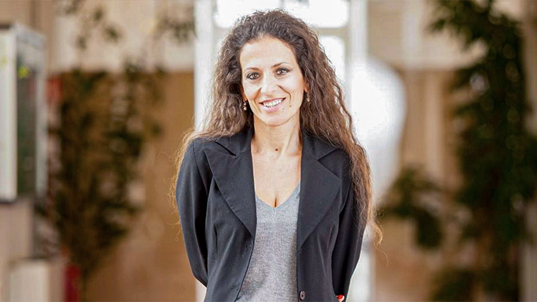 Lucia Altucci è la prima donna alla guida dell'ateneo campano: eletta con il 97% dei consensi, entrerà in carica il 1° novembre.