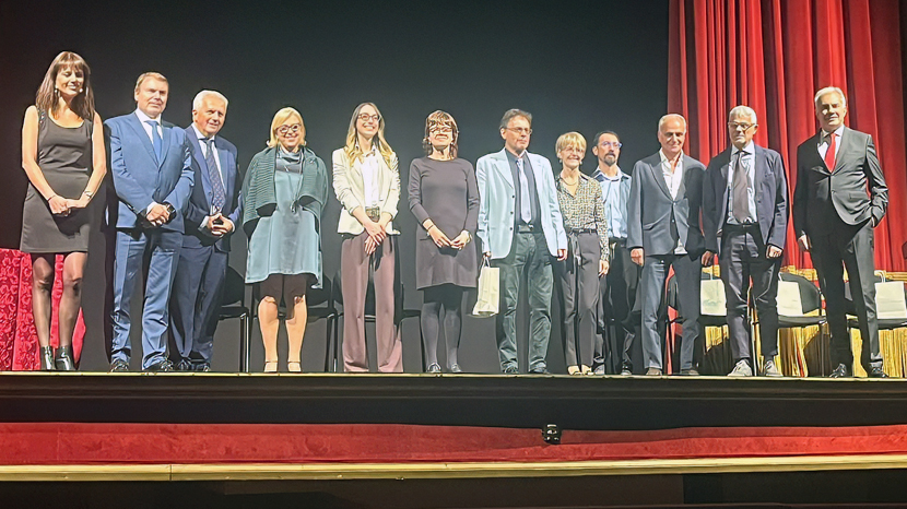 Il Premio Cronin di Savona celebra il talento letterario di medici e odontoiatri con 127 partecipanti alla diciannovesima edizione e conferisce il Premio speciale 2026.